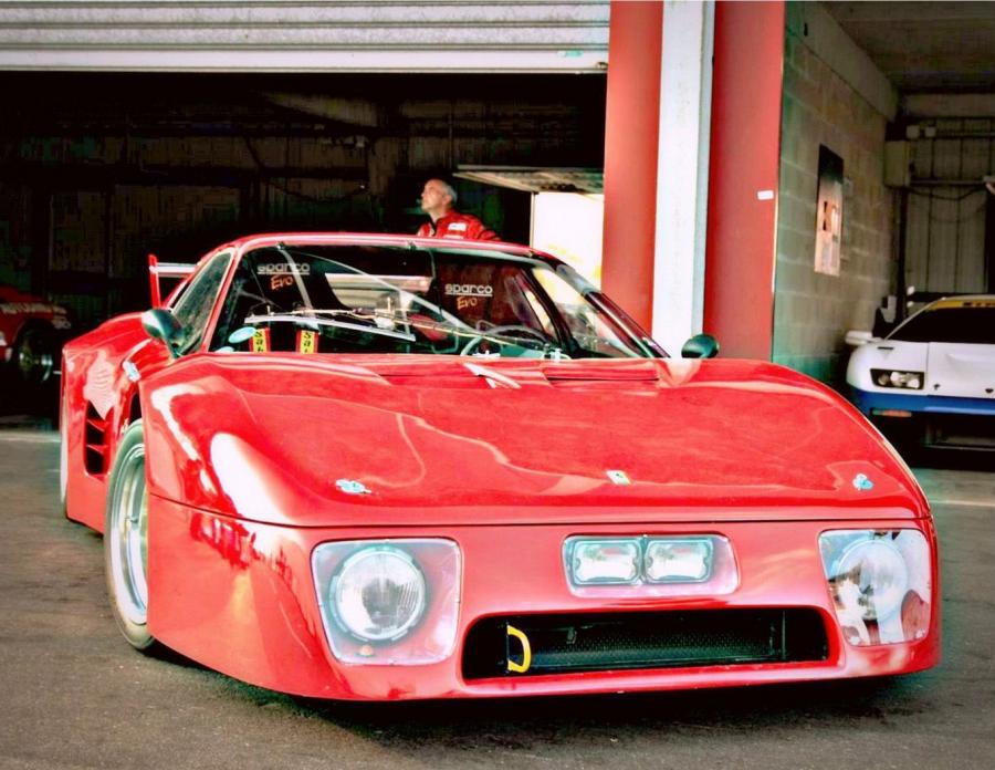  Ferrari 512 BB LM 1980 года  (фото 1 из 2)